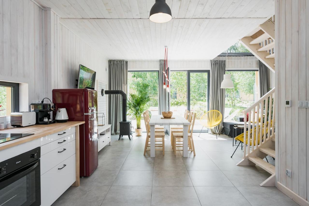 Vila Pole W Stodole Ciekocino Exteriér fotografie