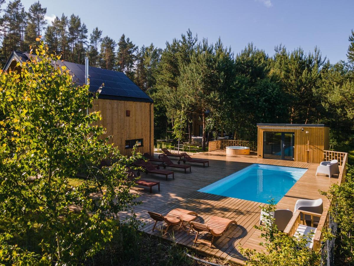 Vila Pole W Stodole Ciekocino Exteriér fotografie